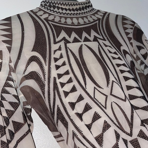 Unique Bodysuit With Rhinestones Design - Picture 4 of 7